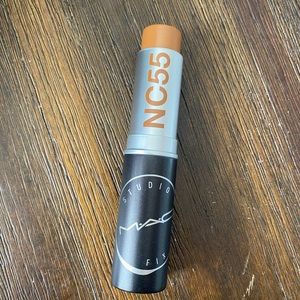 NC55 Studio Fix Foundation